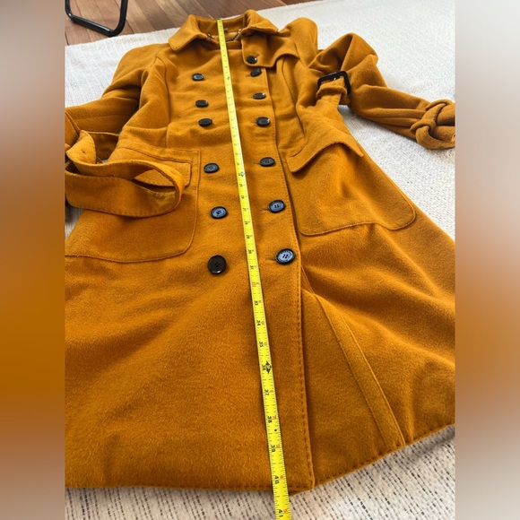 Burberry Mustard Trench Coat  just freshly dry cleaned.  100% Cashmere . - Picture 14 of 16